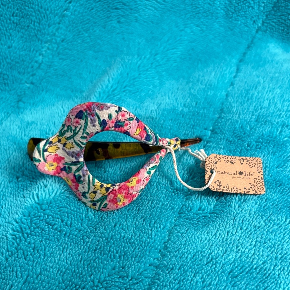 Natural Life Floral Hair Clip